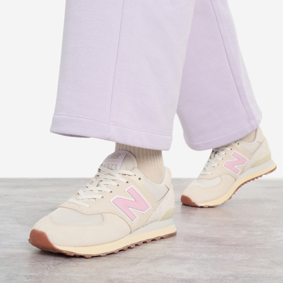 New Balance Womens 574 Classic sneakers WL574GU2 - Picture 1 of 4